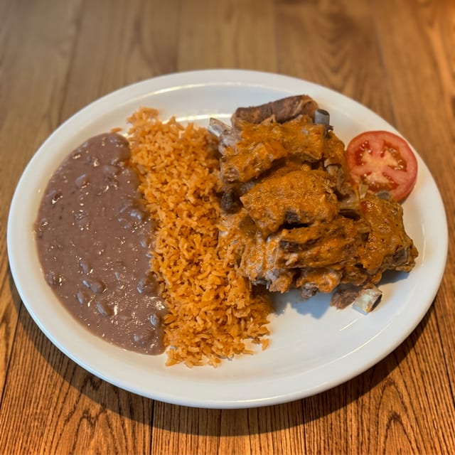 Costillas de Puerco (Pork Ribs in Sauce).